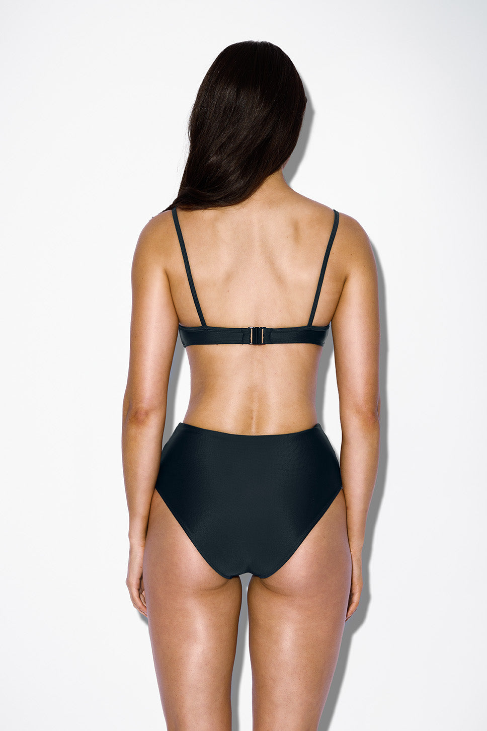 CERRIC STUD LINE UP BIKINI ブラック CERRIC STUD LINE UP BIKINI ブラック